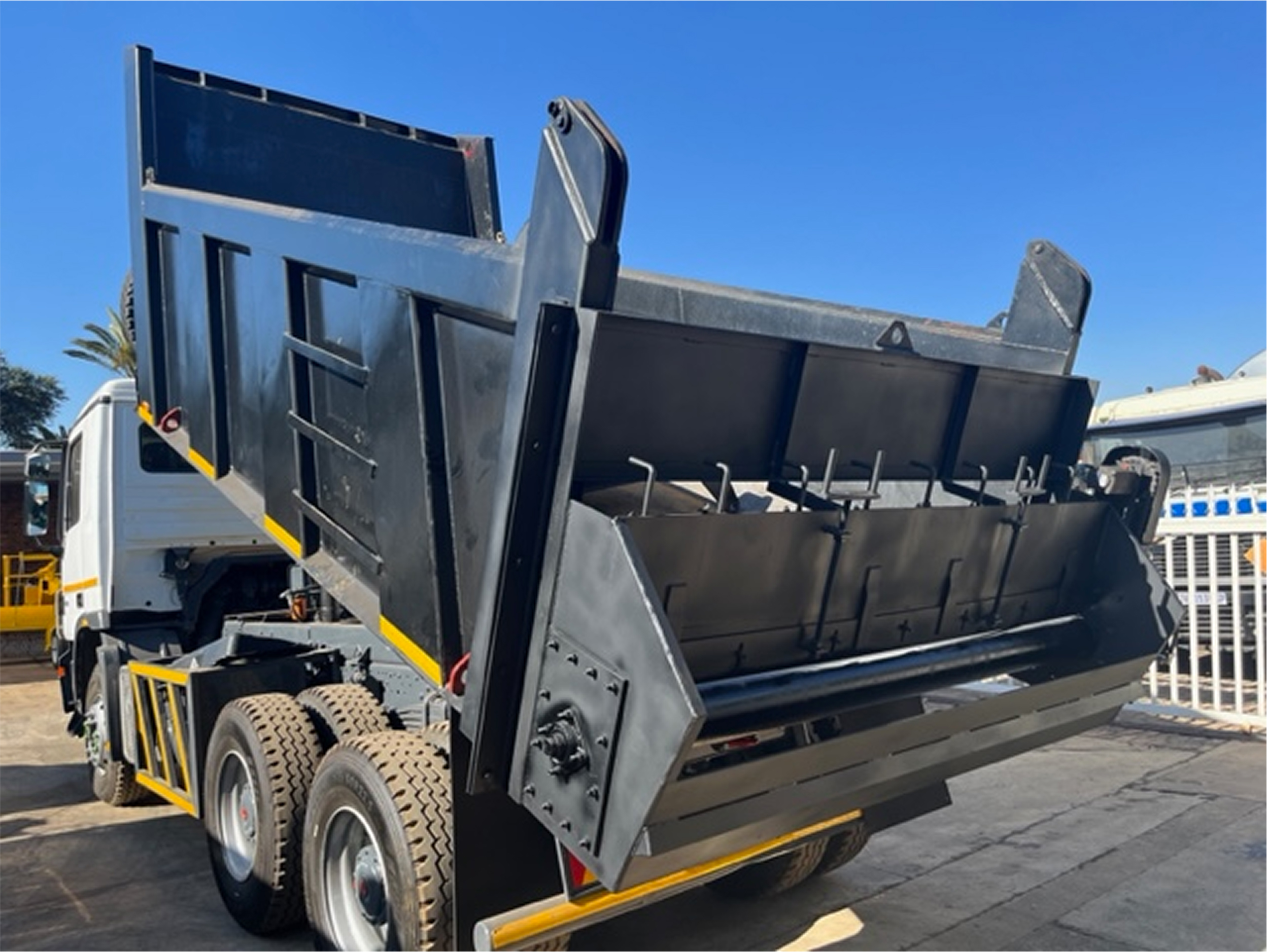 Tailgate Chip Spreader